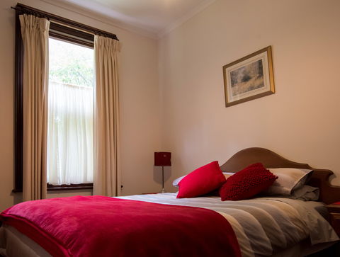 Creek Cottage Walhalla - Accommodation NT 1