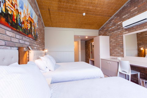 Farnham Court Motel - Accommodation NT 2