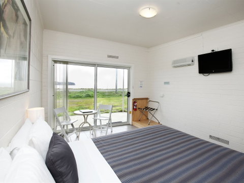 Hotel Bruny - Accommodation NT 2