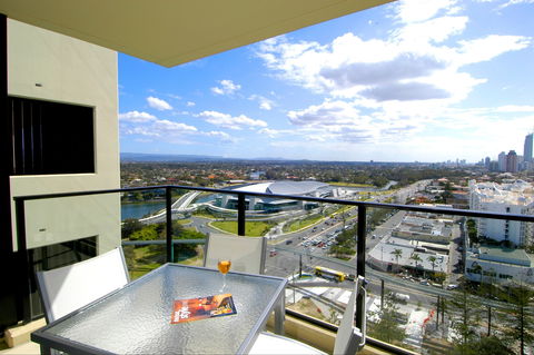Mantra Broadbeach On The Park - Accommodation NT 2
