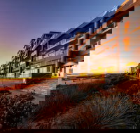 Oaks Glenelg Plaza Pier Suites - Accommodation NT