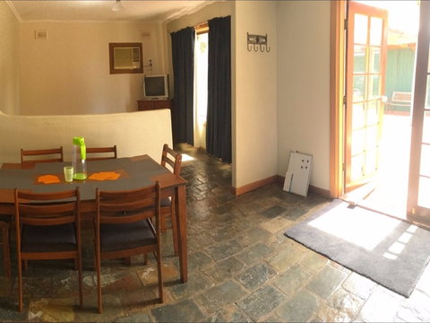 Stopover On Ocean Avenue - Accommodation NT 0