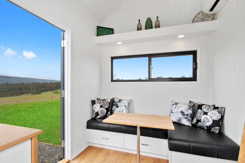 Tiny Home Big Views Kurrajong - Accommodation NT 1