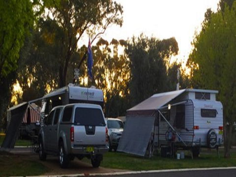 Westview Caravan Park - Open For Essential Travel Only - Accommodation NT 2