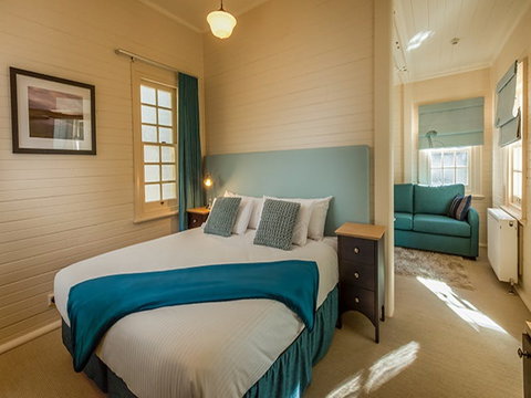 Yarrangobilly Caves House: Guest Rooms - NT Tourism 1
