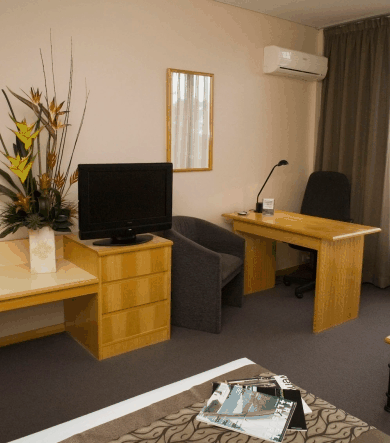 Sunnybrook Hotel & Convention Centre - thumb 2