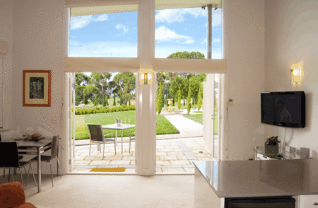 The Gatehouse At Villa Raedward - Accommodation NT 4