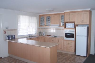 Park Lane Tourist Park - Accommodation NT 3