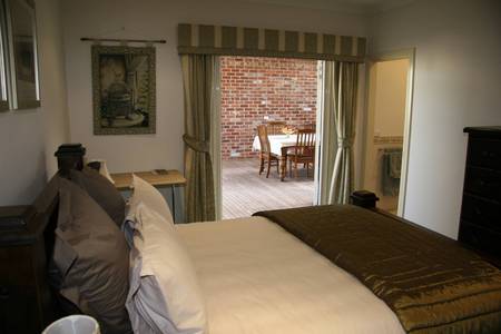 Cabarita Lodge - NT Tourism 0