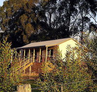 Birchwood Retreat Country Cottages - Accommodation NT