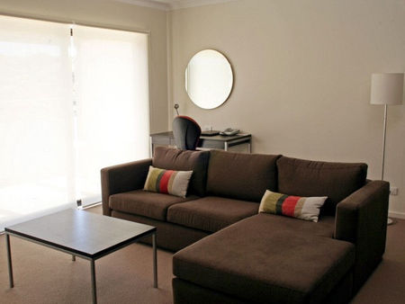 Oceanic On Thompson Apartments - NT Tourism 1