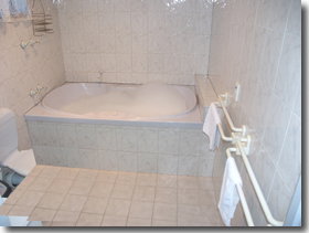 Coachman Motel And Holiday Units - NT Tourism 4