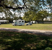 Sale Showground Caravan and Motorhome Park - Accommodation NT