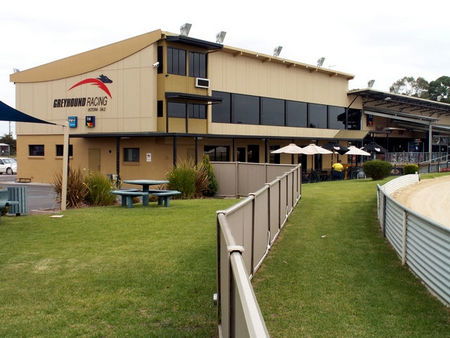 Sale Showground Caravan And Motorhome Park - Accommodation NT 3