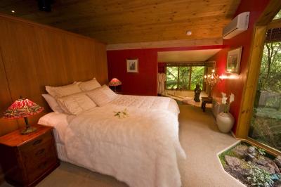 Linden Gardens Rainforest Retreat - Accommodation NT 0