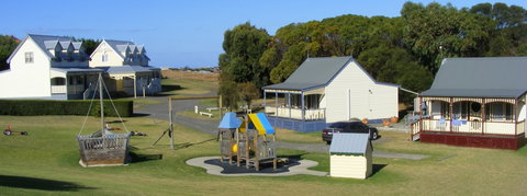 Belfast Cottages - Accommodation NT 1