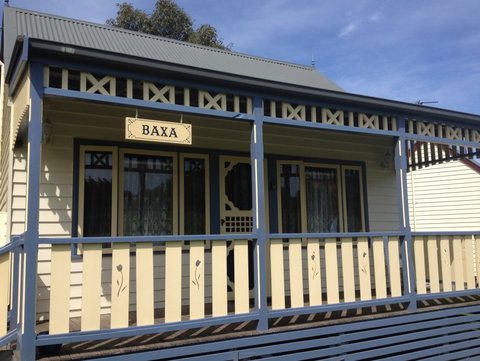 Belfast Cottages - Accommodation NT 3