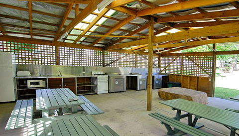 A Wangralea Caravan Park - Accommodation NT 1