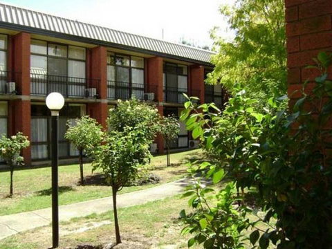 Moe Motor Inn - NT Tourism 1