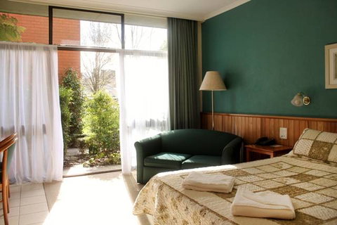 Moe Motor Inn - NT Tourism 2