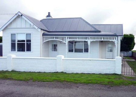 Calgary House & Cottage Accommodation - Accommodation NT 0