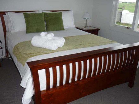 Calgary House & Cottage Accommodation - Accommodation NT 4