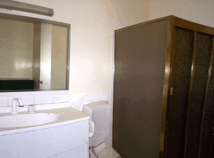 Lakeside Motor Inn - Accommodation NT 2