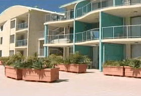Waldorf Apartment Hotel