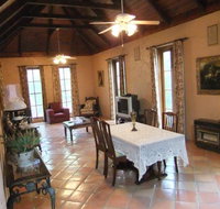 Rose Parterre B  B - Accommodation NT