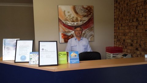 AA Hilldrop Motor Inn - Accommodation NT 2