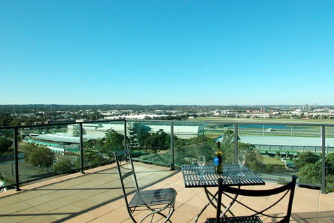 Waldorf Apartment Hotel - NT Tourism 1