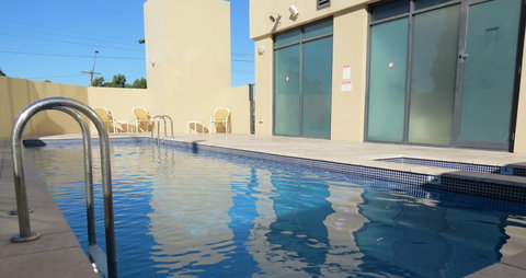 Waldorf Apartment Hotel - NT Tourism 3