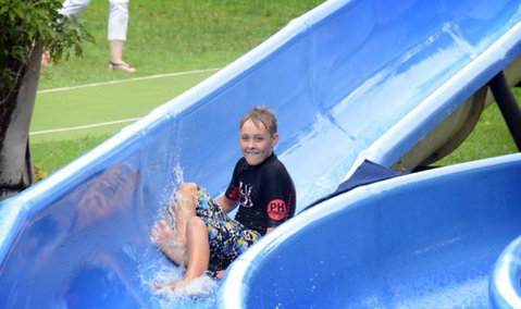 The Big Buzz Fun Park - Accommodation NT 3