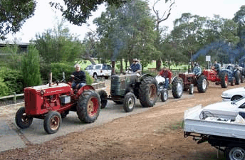Hugh Manning Tractor & Machinery Museum - Accommodation NT 0