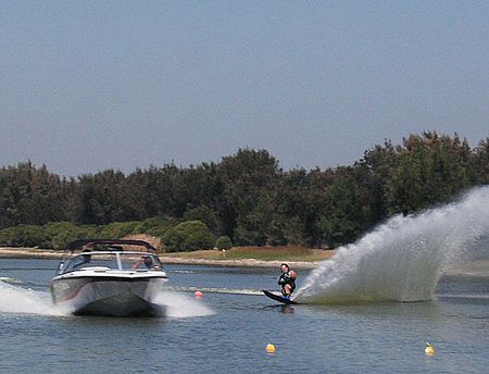 Bonney's WA Water Ski Park - Accommodation NT 1