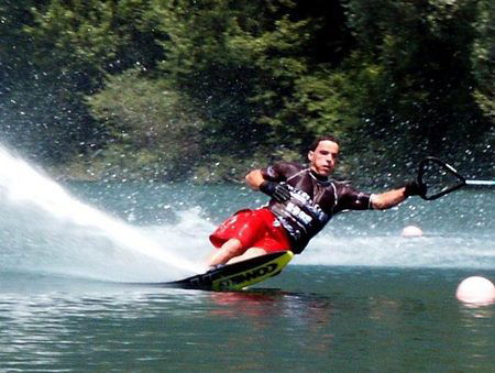 Bonney's WA Water Ski Park - Accommodation NT 2