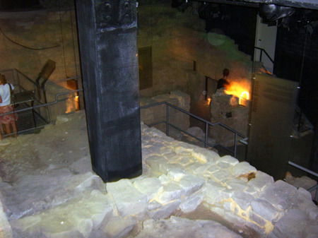 The Rocks Ghost Tours - Accommodation NT 2