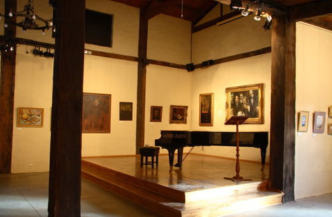 Montsalvat - Accommodation NT 4