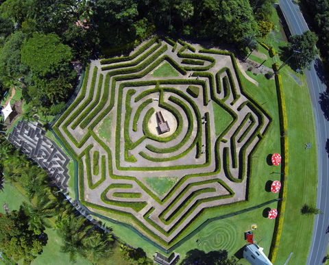 Bellingham Maze - Accommodation NT 1