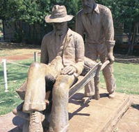 Russian Jack Memorial - Accommodation NT