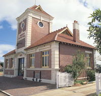 Merredin Town Hall - Accommodation NT