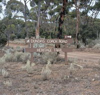 Dundas Rocks and Lone Grave - Accommodation NT