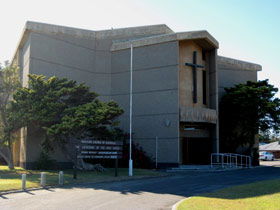 Cathedral Of The Holy Cross - Accommodation NT 0