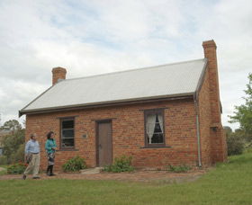 Sandalwood Yards And Tipperary School - Accommodation NT 0