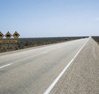 Eyre Highway - Accommodation NT