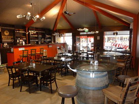 Terra Rossa Wine Club - Accommodation NT 0
