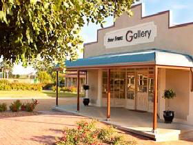 Peter Franz Fine Art Gallery - Accommodation NT 0