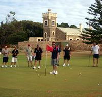 Glanville Hall Par 3 Golf Course - Accommodation NT