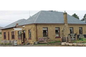 Jackson's Emporium - Accommodation NT 0