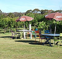 Cerise Brook Orchard  Family Golf - Accommodation NT